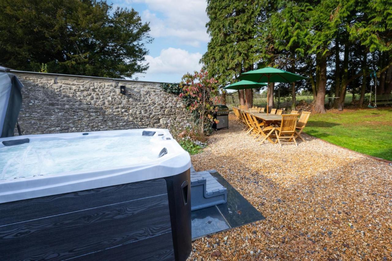 Topside House - Beautiful 7 Bedroom House With Hottub Wifi And Parking Near Bath Wells Frome Oakhill Exterior foto